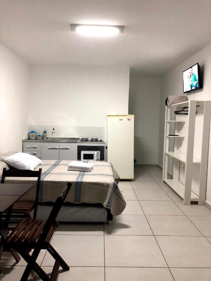 Kitnet 2 Mobiliada Centro De Rs, A 600m Da Grande Apartment